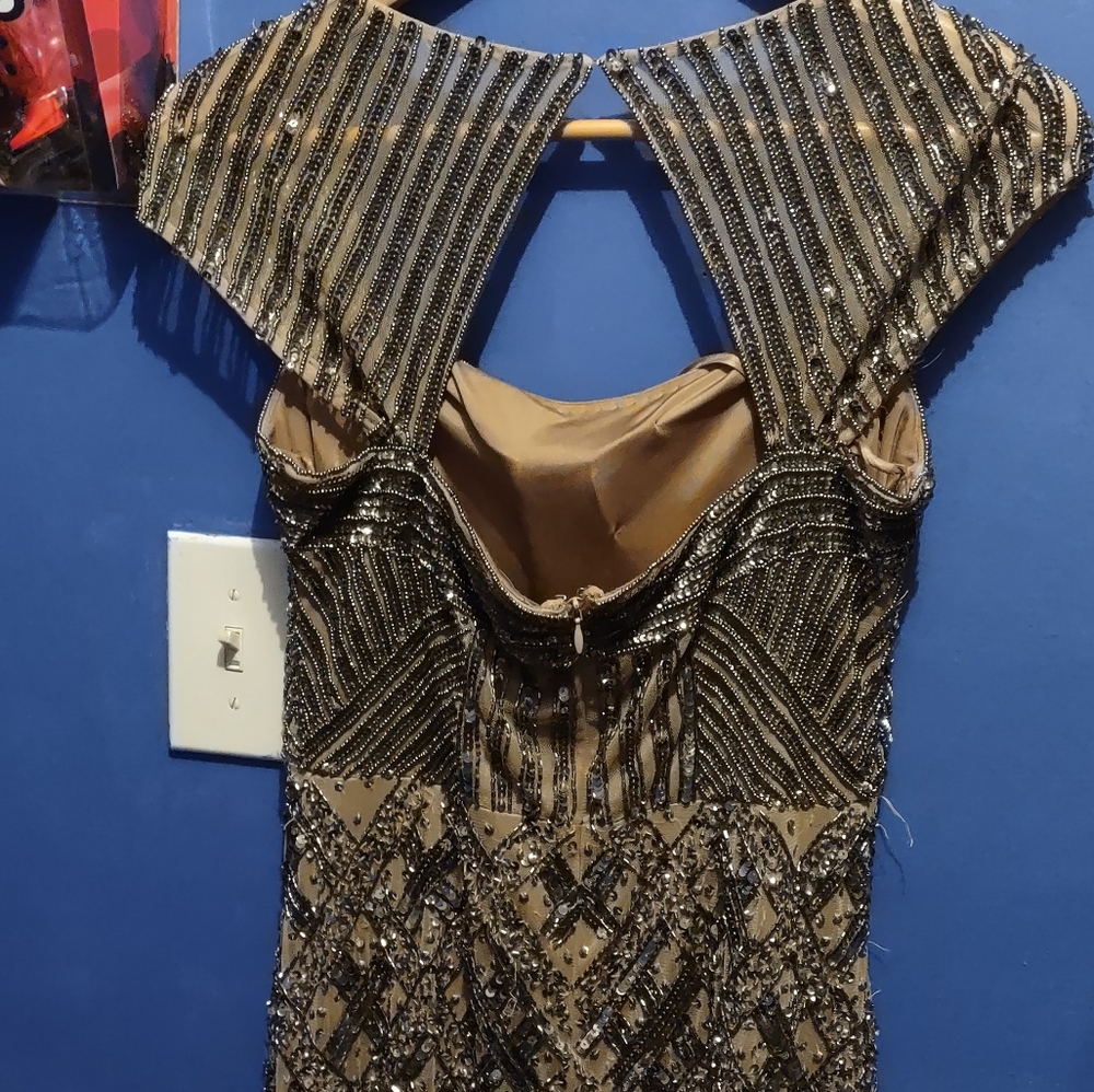 Golden Mermaid-style Sequin Prom Dress - Picture 2 of 2